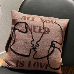 Pude - All you need is love